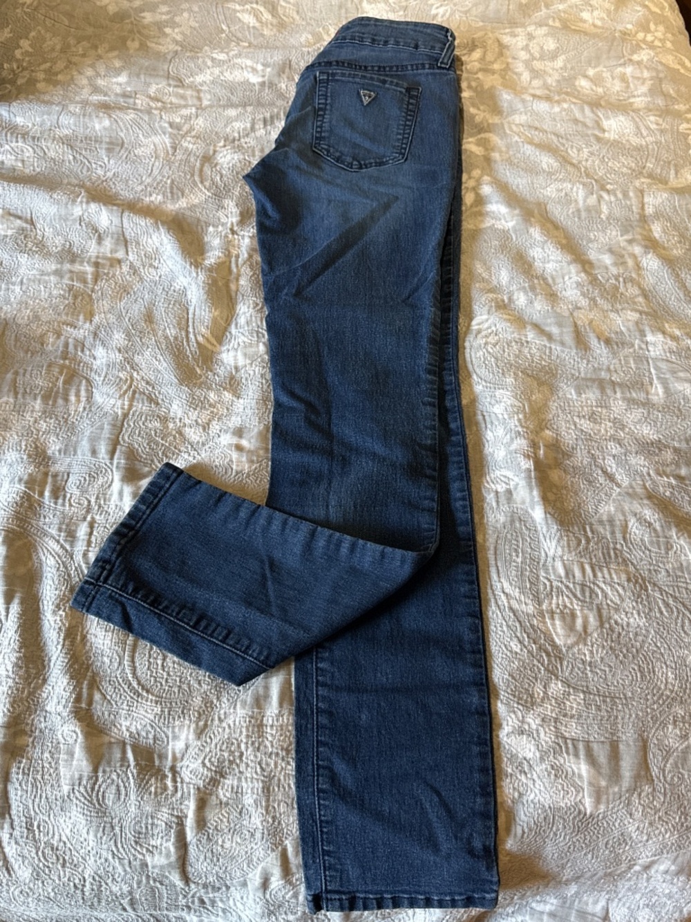 Guess Jeans - Picture 6 of 7